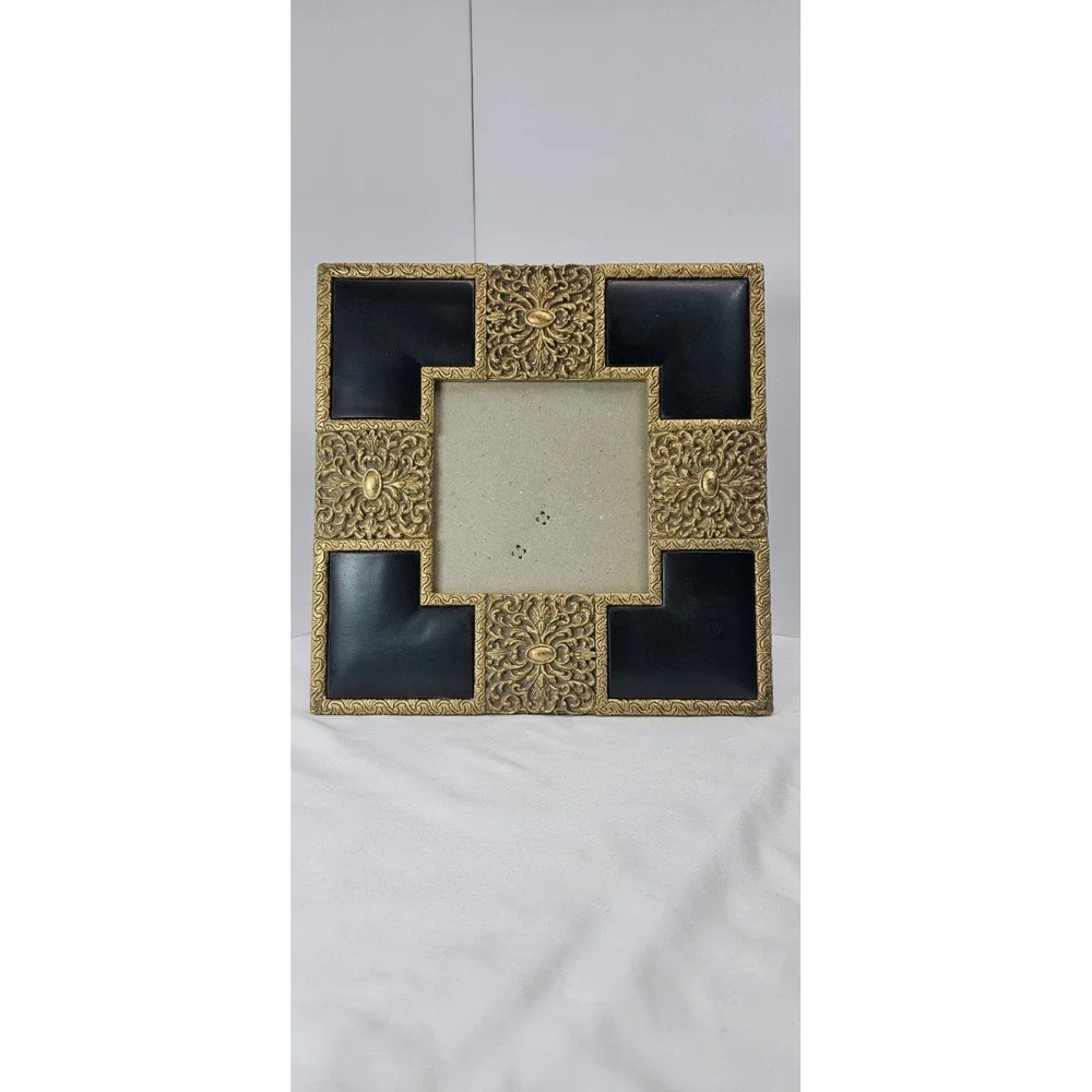 VTG Ornate Gold Black Picture Frame Made in Taiwan Baroque Style Decor 4.5 x 4.5